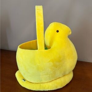 Peeps brand yellow plush chick basket in pristine condition